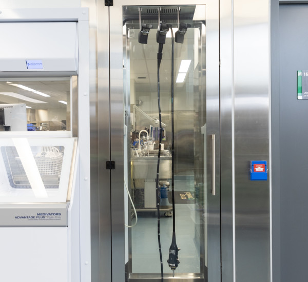 Armoire pass-through à ventilation HEPA pour sondes et endoscopes